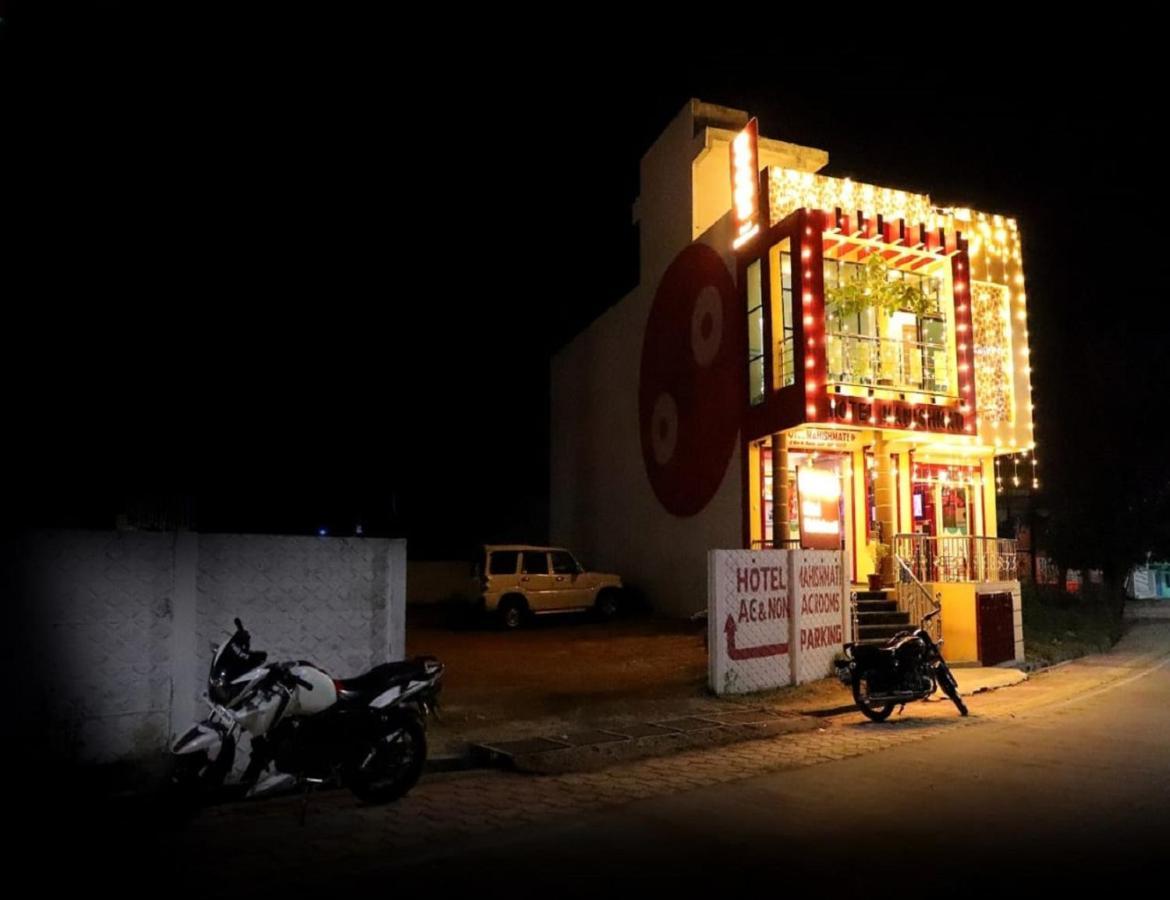 Hotel Mahishmati Palace Maheshwar Bagian luar foto