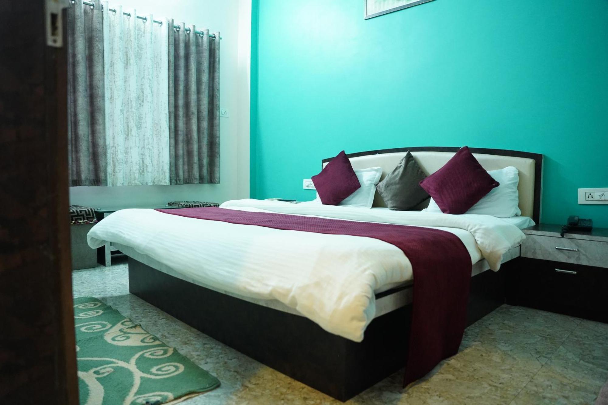 Hotel Mahishmati Palace Maheshwar Bagian luar foto