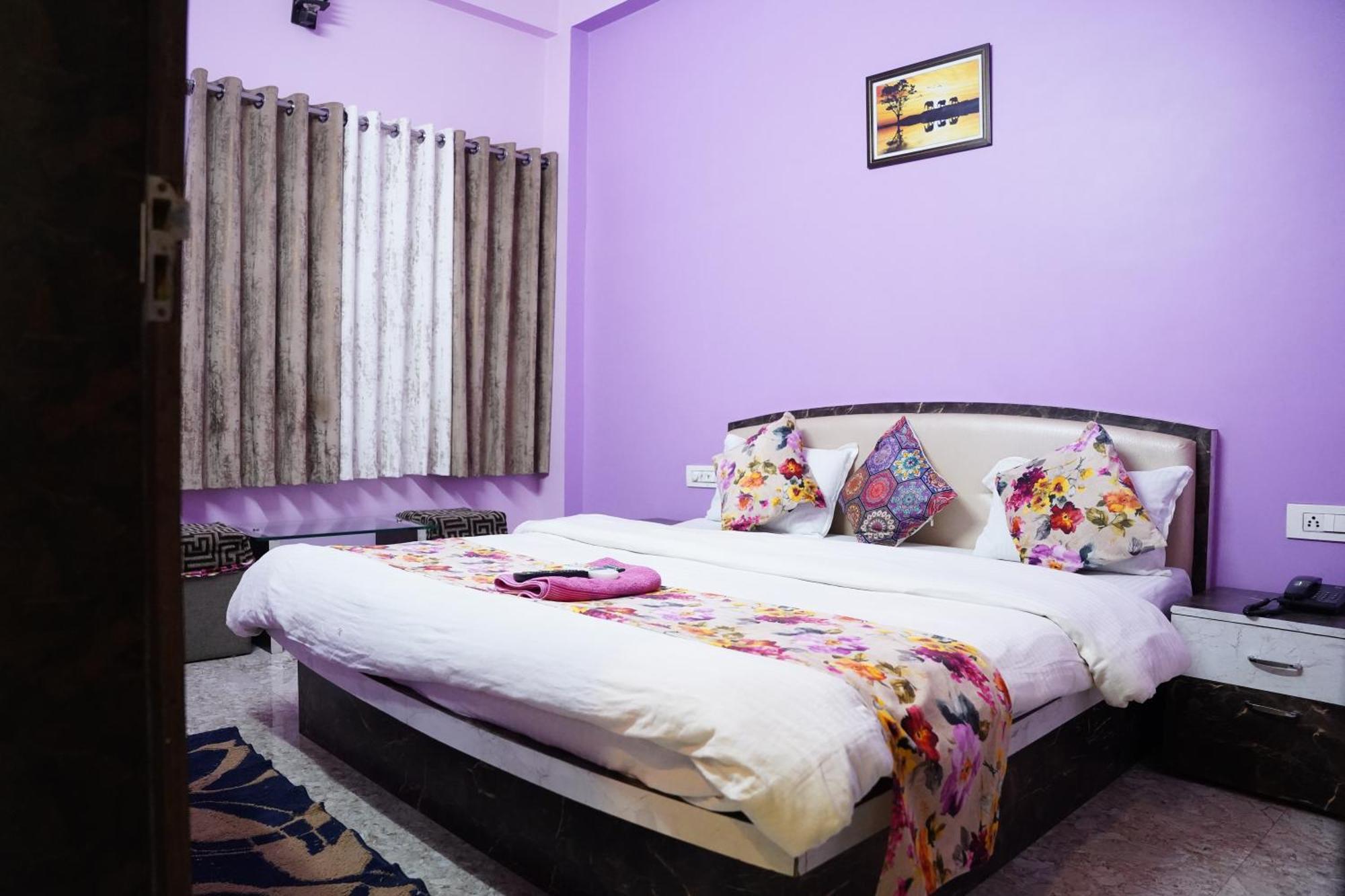 Hotel Mahishmati Palace Maheshwar Bagian luar foto