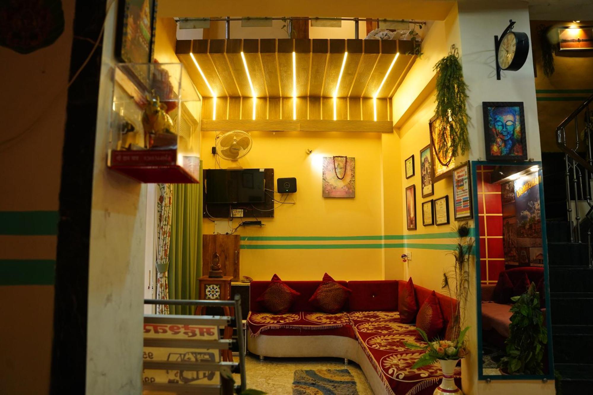 Hotel Mahishmati Palace Maheshwar Bagian luar foto
